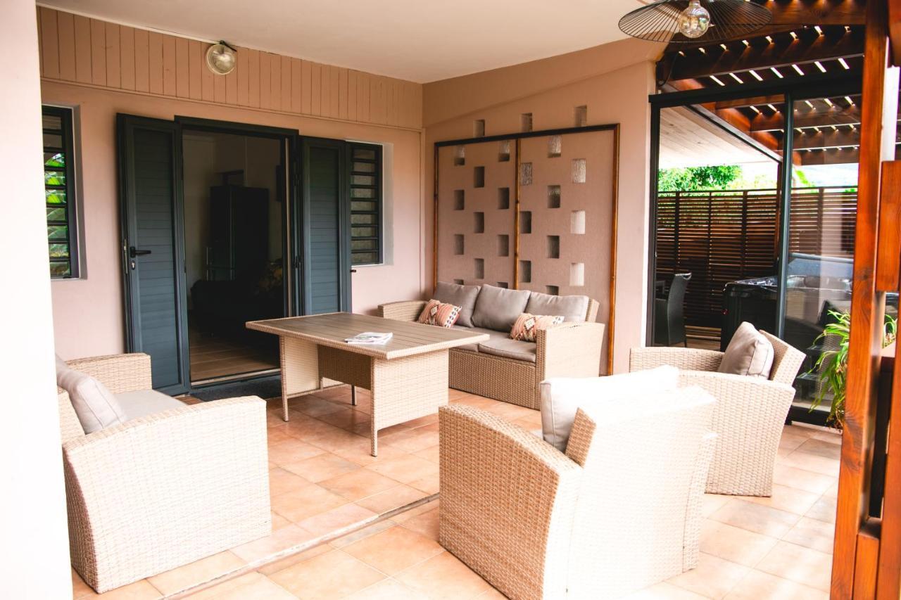 Villa Le Colonial Zen - T4 A 5 Mn Aeroport Sainte-Marie Exterior photo